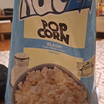 Peyman Nutzz Popcorn Paketinden Yanık ve Diş Kıracak Kadar Sert Mısırlar Çıktı