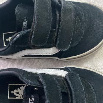 FLO’dan Alınan Vans Çocuk Ayakkabısında Renk Solması Ve Yetersiz Fotoğrafla İnceleme Süreci