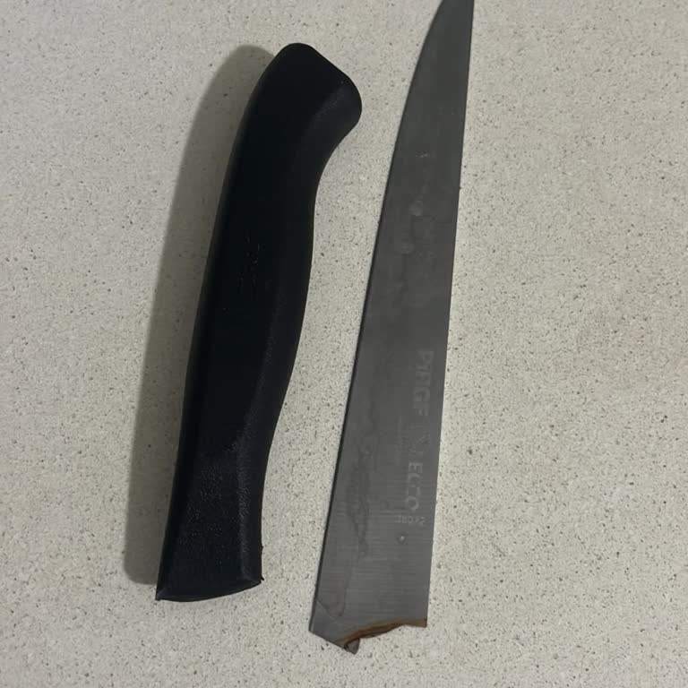 Pirge Bıçak Setinde Kırılma Ve Paslanma Sorunu