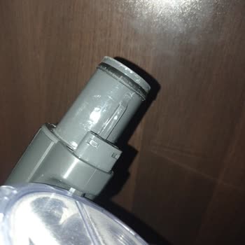 Garanti Kapsamındaki Philips Süpürgenin Parçası Kendiliğinden Kırıldı, Çözüm Bekliyorum