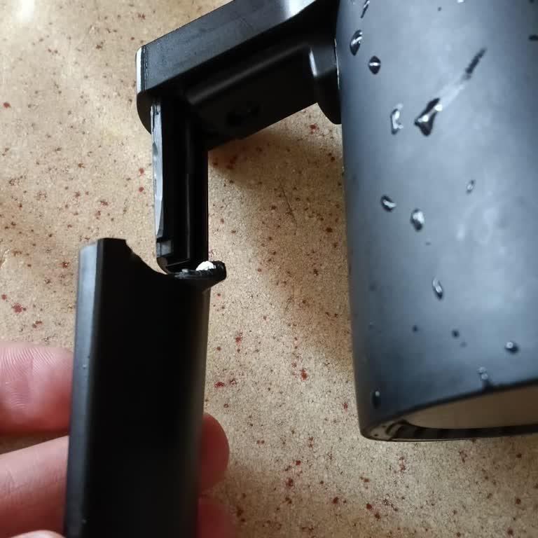 Kahve Makinesi Cezvesi Kendi Kendine Kırıldı, Garanti Reddi