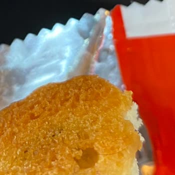 Eti Meyveli Kekten Saç Çıkması Nedeniyle Hijyen Kaygısı