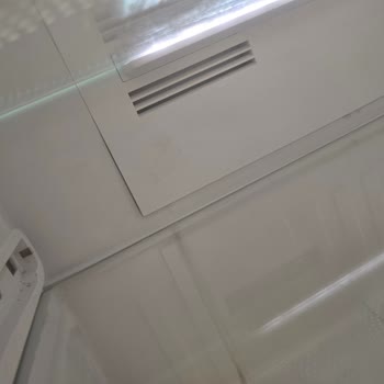 Vestel Buzdolabı Sürekli Su Topluyor, Servis Sorunu Çözemiyor