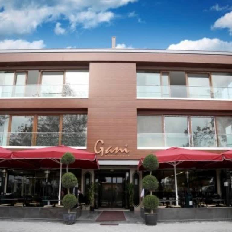 Kafe Personelinin Tutumu Karşısında Yaşadığım Hayal Kırıklığı