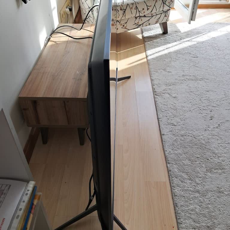 Hasarlı Televizyon Teslimatı Ve İlgisiz Müşteri Hizmeti