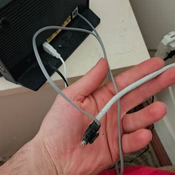 Sürekli Düşük Hız Ve Altyapı Sorunu Nedeniyle İnternetten Tam Faydalanamıyorum