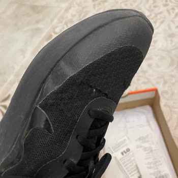Nike Ayakkabıda Kısa Sürede Deformasyon Ve FLO'dan Olumsuz Geri Dönüş