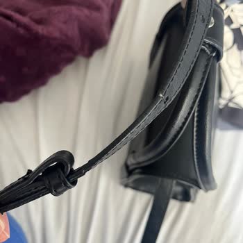 Kısa Sürede Deforme Olan Çanta Askısı Ve Cevapsız Kalan Destek Talebi