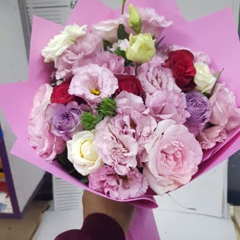 Siparişimde Taze Çiçek Beklerken Solmuş Güller Ve İlgisiz Müşteri Hizmetleriyle Karşılaştım