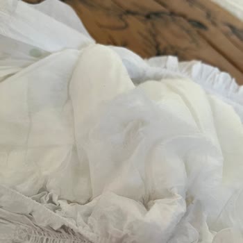 Bebek Bezinde Siyah Ve Sert Cisimle Karşılaştım, Ürün Değişimi İstiyorum