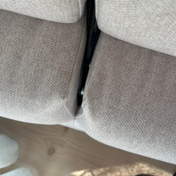 Pati Dostu Diye Satılan Koltukta Tahtakurusu Ve Tiftiklenme Mağduriyeti Yaşadım