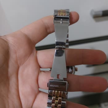 Sıfır Diye Verilen Saat Kullanılmış Çıktı