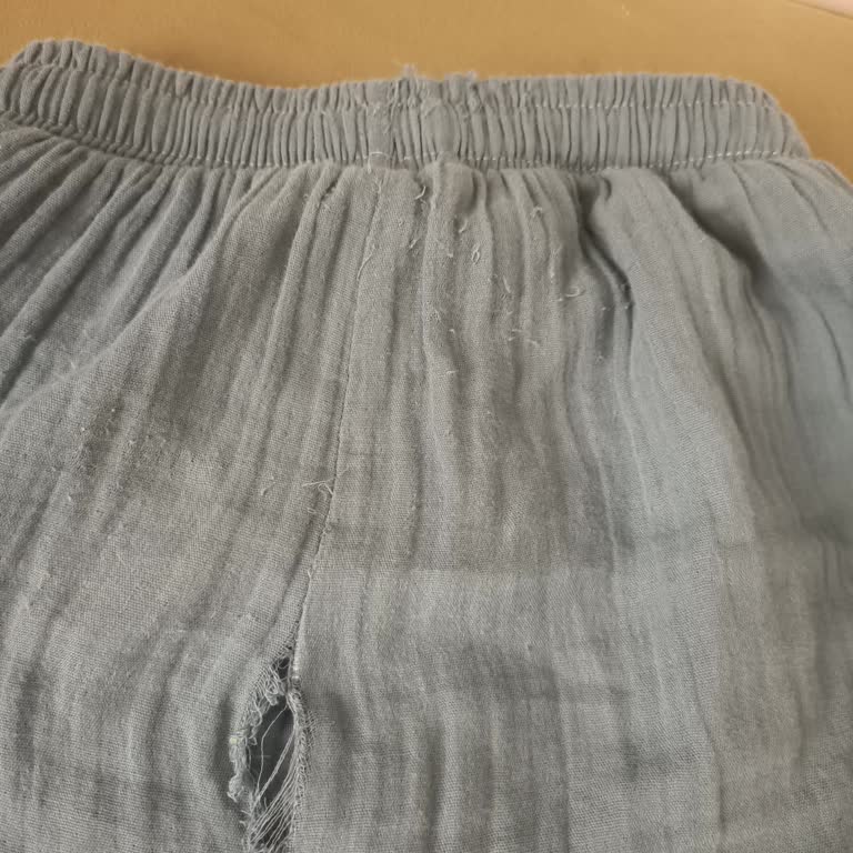 İlk Kullanımda Parçalanan Ve Tüylenen Müslin Pantolon