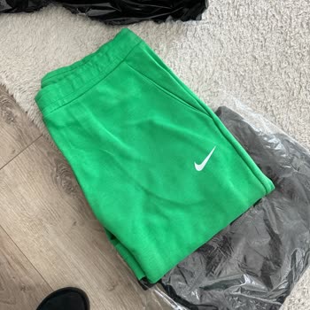 Lobbeco Siparişim Eksik Ve Yanlış Gönderildi Müşteri Hizmetlerine Ulaşamıyorum