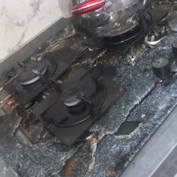 I Face Glass Explosion on My Franke FHNS 704 Built-In Stove During Normal Use