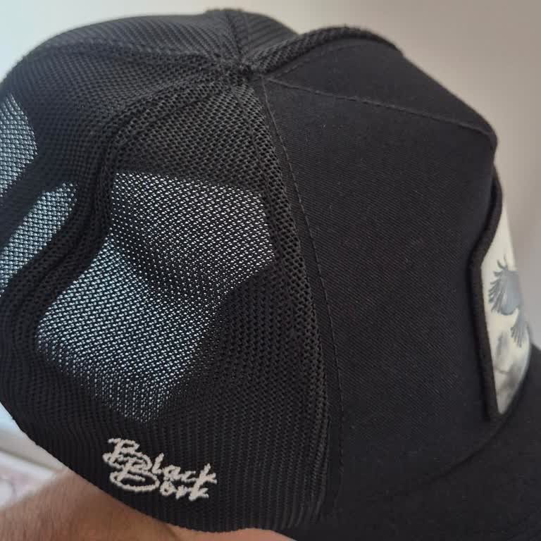 Aldığım Şapkanın Tepe Kısmı Sürekli Düşüyor, Müşteri Hizmetleri Yanıt Vermiyor