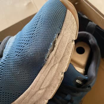 Kısa Sürede Parçalanan Ayakkabıya Çözüm Bulunmadı