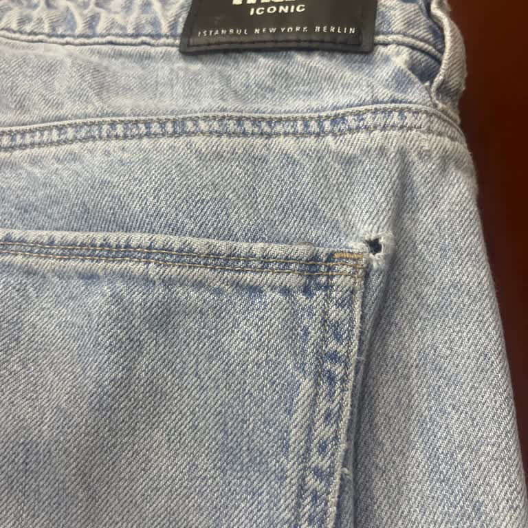 Mavi Iconic Siena Jeans'in Kısa Sürede Yırtılması Nedeniyle Yaşadığım Mağduriyet