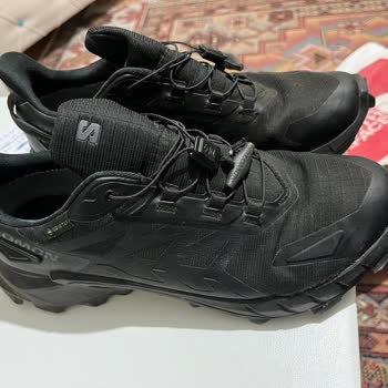 I Face Stitching Damage on Salomon Supercross 4 GTX Shoes After 20 Days of Use