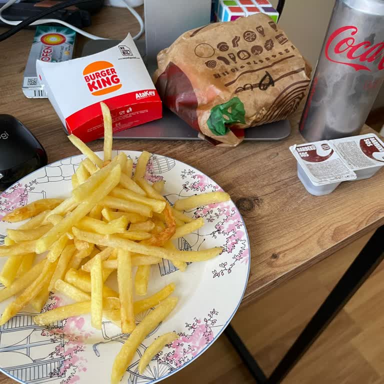 Wrong Order and Unprofessional Customer Service Experience