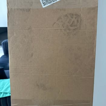 Kargodan Gelen TV Ünitesinin Kutusunda Ayak İzi Ve Deformasyon Vardı