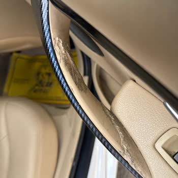 BMW F30'da Kapı Kolu Ve Cam Fitili Sorunu İçin Ücretsiz Değişim Talebi