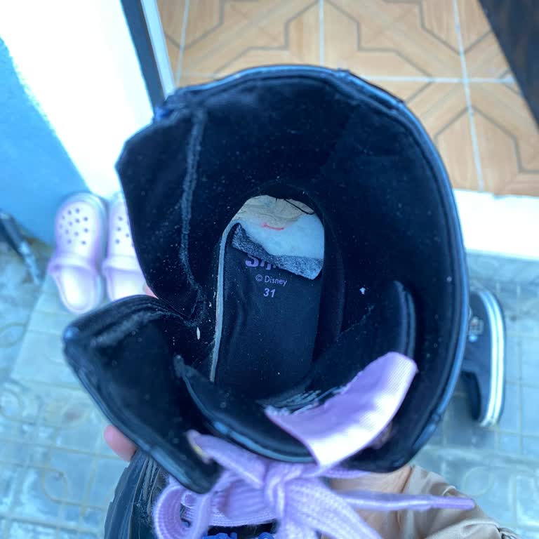 Lefties 10 Günde Aşınan Bot Ve Ulaşılamayan Müşteri Hizmetleri