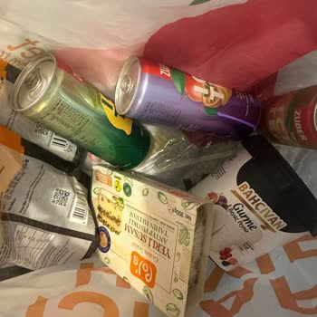 Kırık Yumurtalar Ve Yetersiz Değişim Hizmeti Nedeniyle Mağduriyet