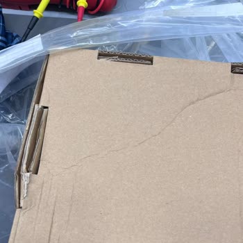 Aras Kargo'dan Hasarlı Teslimat Ve Sorumluluk Reddi: Mağduriyetimin Giderilmesini İstiyorum