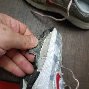 Kısa Sürede Açılan Nike Ayakkabının Değişimi Reddedildi, Mağdur Edildim