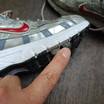 Kısa Sürede Açılan Nike Ayakkabının Değişimi Reddedildi, Mağdur Edildim