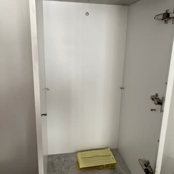 Hasarlı Mobilyalar Teslim Edildi, Mağaza Çözüm Sunmuyor