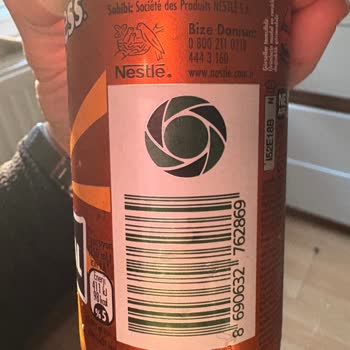 Nescafe Express Soğuk Kahvede Son Tüketim Tarihi Geçmemesine Rağmen Süt Kesiği Ve Anormal Parçalarla Karşılaştım