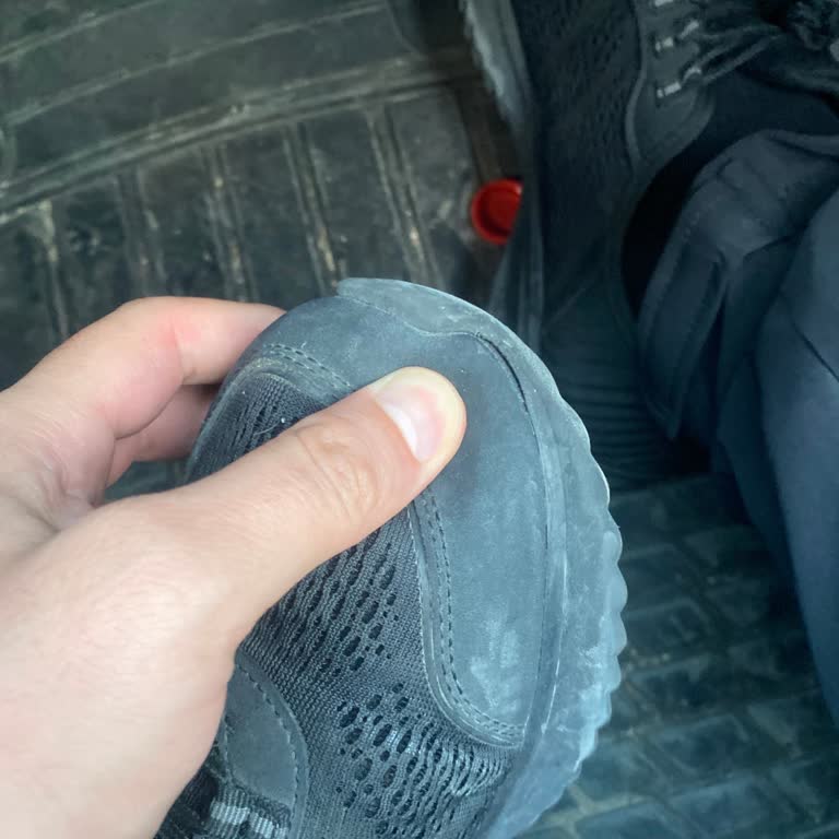 Kısa Sürede Açılan Ayakkabıya Garanti Reddi Ve Değişim Talebi