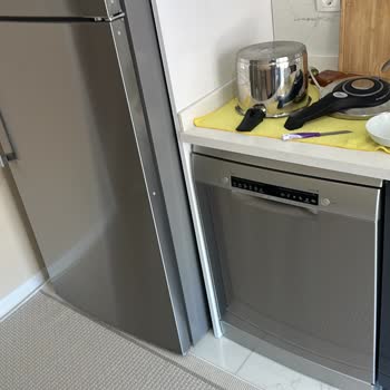 Elektrik Olmadan Başlatılan Garanti Nedeniyle Buzdolabındaki Hasarın Karşılanmaması