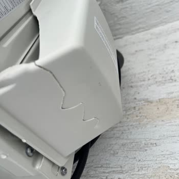 Satın Aldığım Baymak Klima Hasarlı Çıktı, Servisten Ve Genel Merkezden Destek Alamıyorum