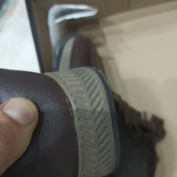 Yeni Alınan Ayakkabıda Kısa Sürede Açılma Sorunu