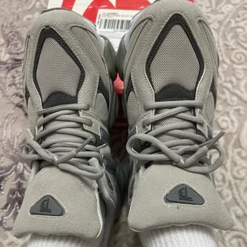 Aldığım Spor Ayakkabıda Belirgin Üretim Hataları Ve İade Sorunu Yaşadım