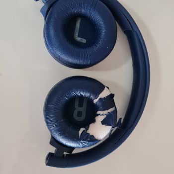 Az Kullanılan Kulaklıkta Erken Deri Soyulması Ve Teknik Destek Talebi