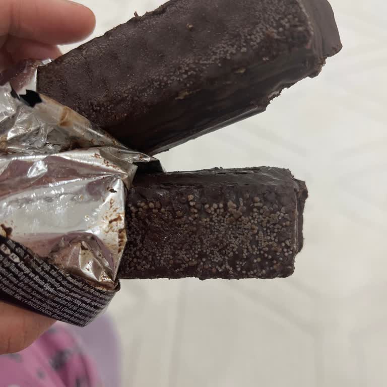 Aldığım Çikolatalarda Küf Ve Beyaz Tortu Sorunu