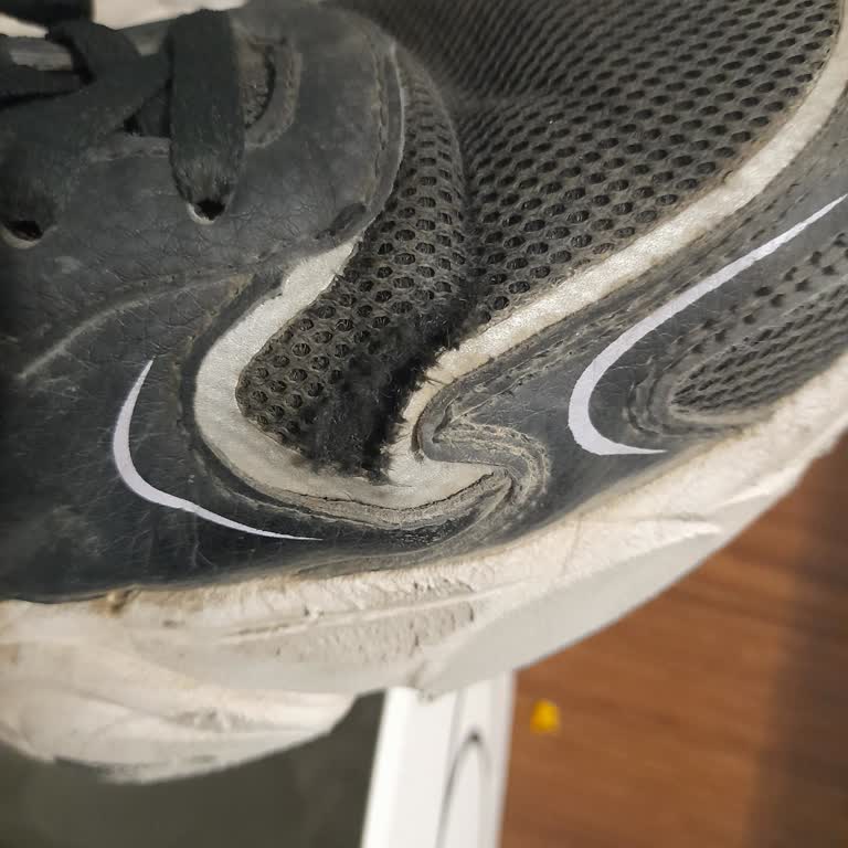 3 Ayda Yırtılan Ayakkabıya Garanti Reddi Şaşkınlığı