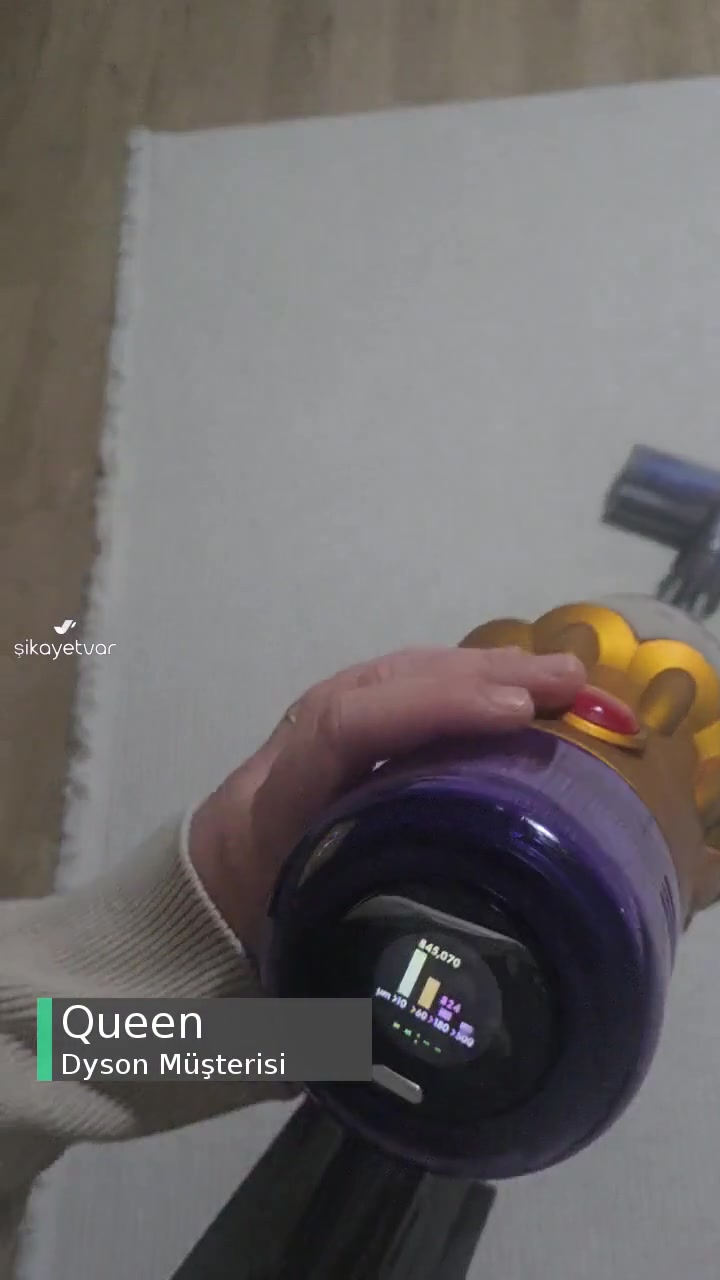 Dyson Süpürge Kendi Kendine Kapanıyor videonun kapak resmi