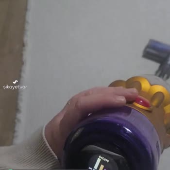 Dyson Süpürge Kendi Kendine Kapanıyor