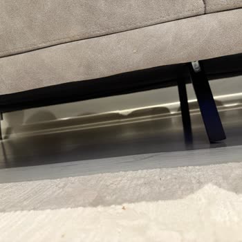 Koltuk Takımı Ayakları Kırıldı Mağduriyetimiz Giderilmiyor