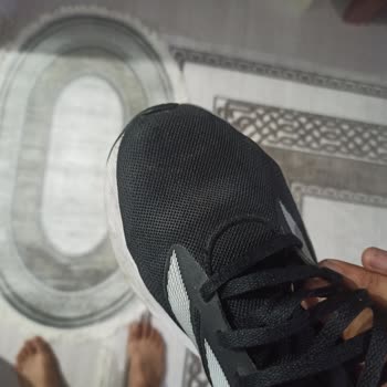 Aldığım Ayakkabı Bir Yıl İçinde Yırtıldı Garanti Kapsamı Belirsiz