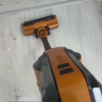 Awox Şarjlı Süpürge Kendiliğinden Kapanıyor