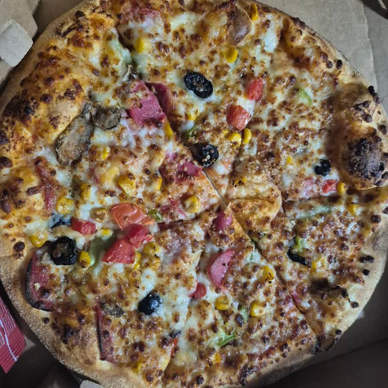 Eksik Malzemeli Pizza Ve Ücret İadesi Talebi