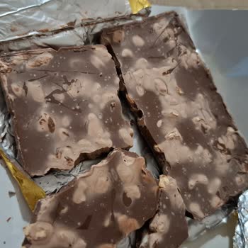 Fındıklı Çikolatada Bozuk Ürün Ve Müşteri Hizmetlerinden Yanıt Alamadım