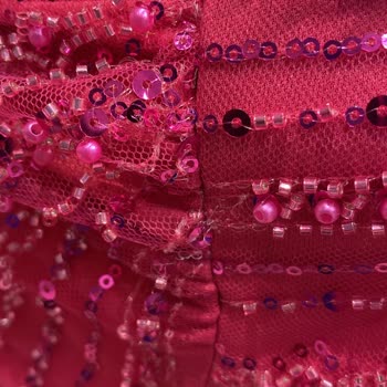 Yırtık Gelen Abiye İçin İade Talebim Reddedildi, Mağduriyetim Giderilmiyor