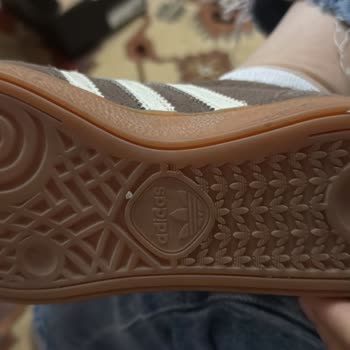 Kullanılmış Ve Kirli Ayakkabı Gönderildi, Müşteri Hizmetlerine Ulaşılamıyor